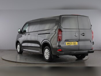 Used Volkswagen Transporter 2025 for sale - 77602624: Photo