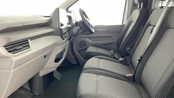 Used Volkswagen Transporter 2025 for sale - 74931852: Photo 32