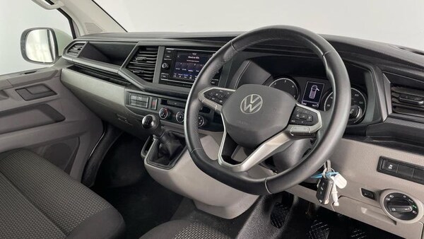 Used Volkswagen Transporter 2024 for sale - 74864849: Photo 6