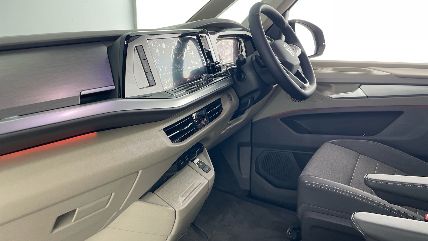 Used Volkswagen California 2025 for sale - 77602639: Photo 2