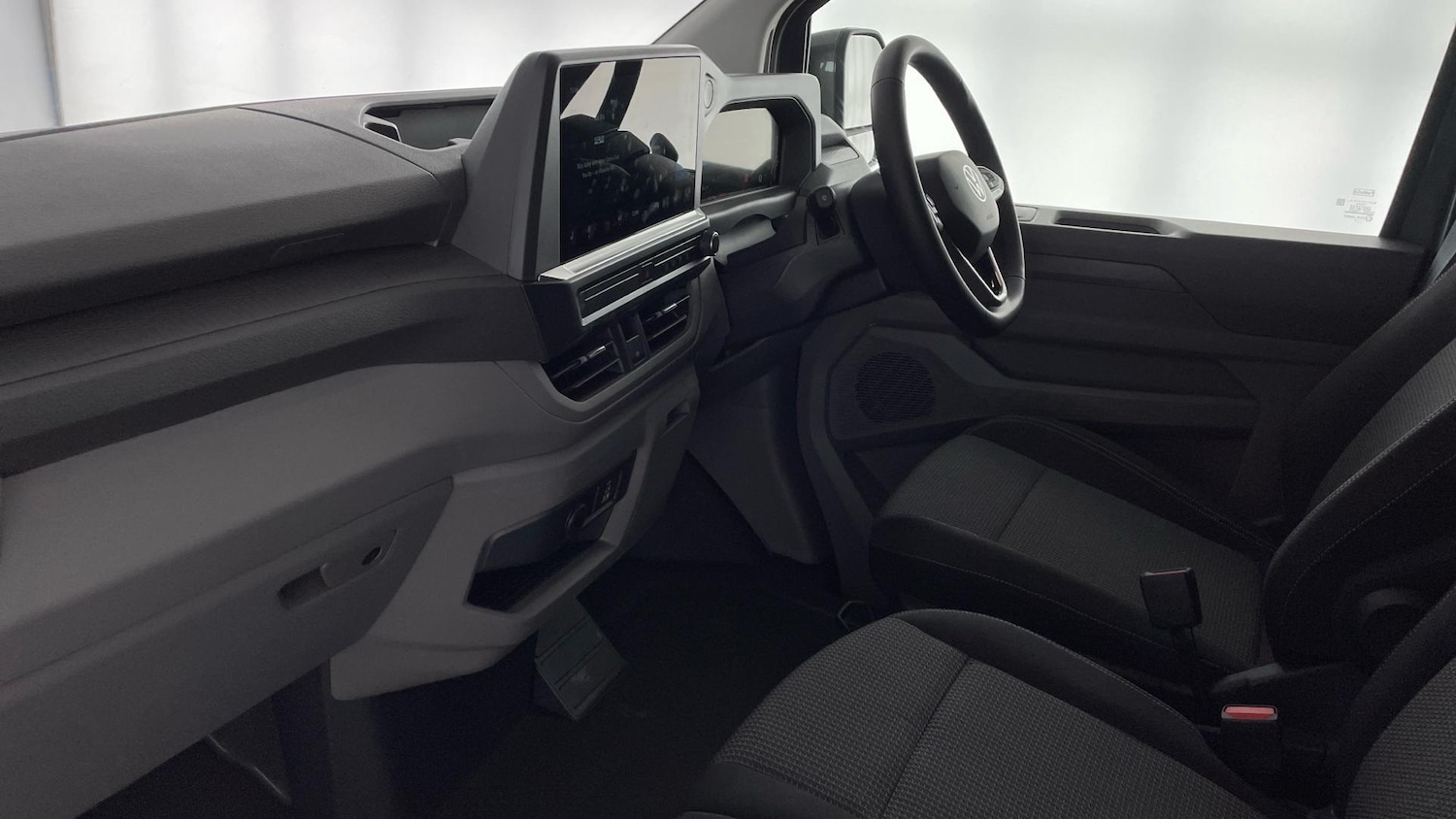 Used Volkswagen Transporter 2025 for sale - 77506302: Photo 2