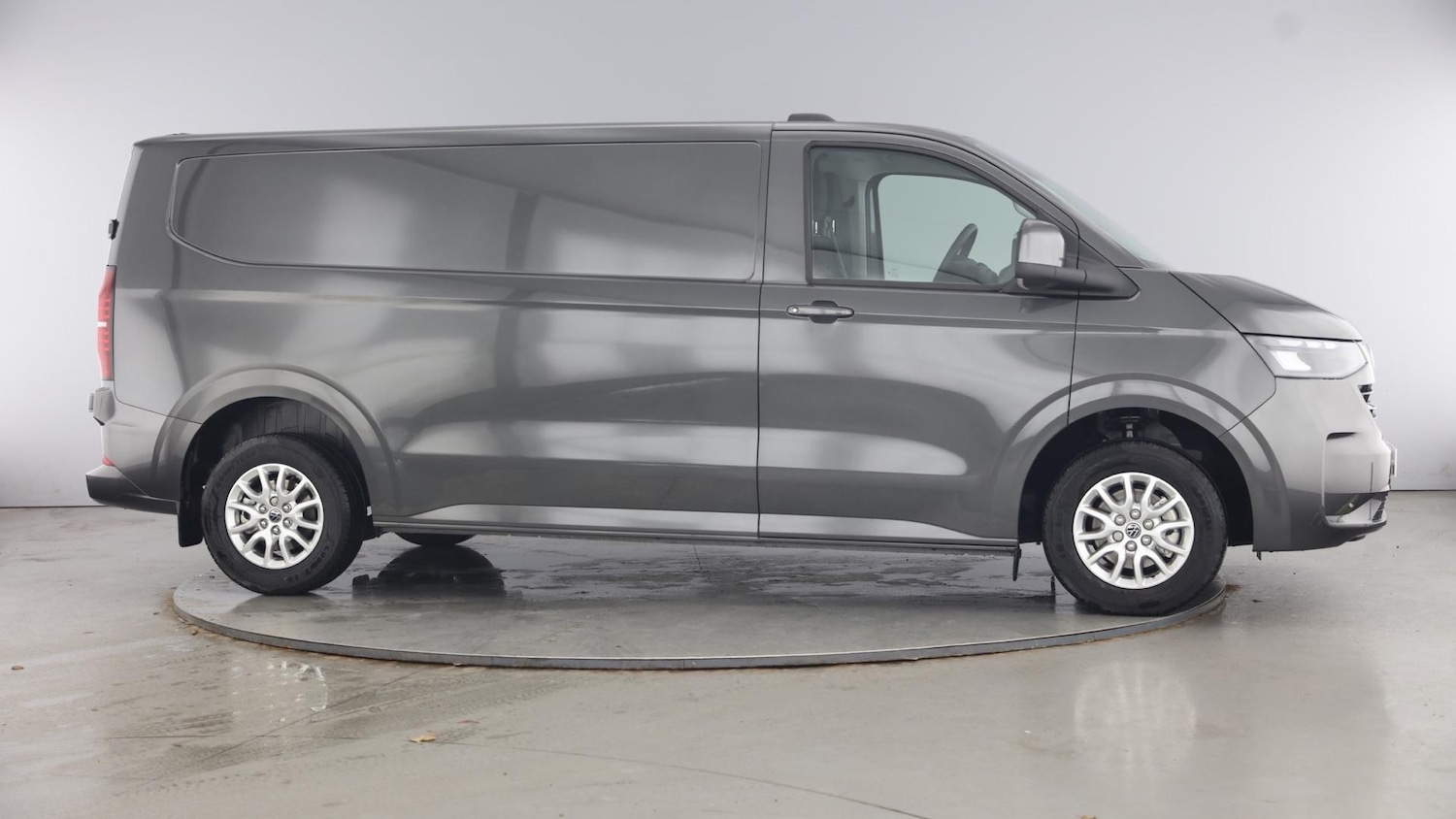 Used Volkswagen Transporter 2025 for sale - 77506302: Photo 4