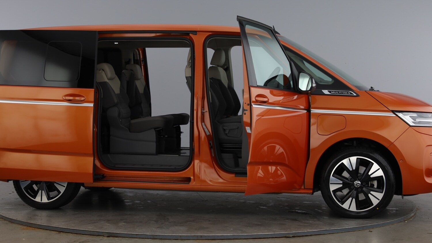 Used Volkswagen Multivan 2024 for sale - 78108844: Photo 11