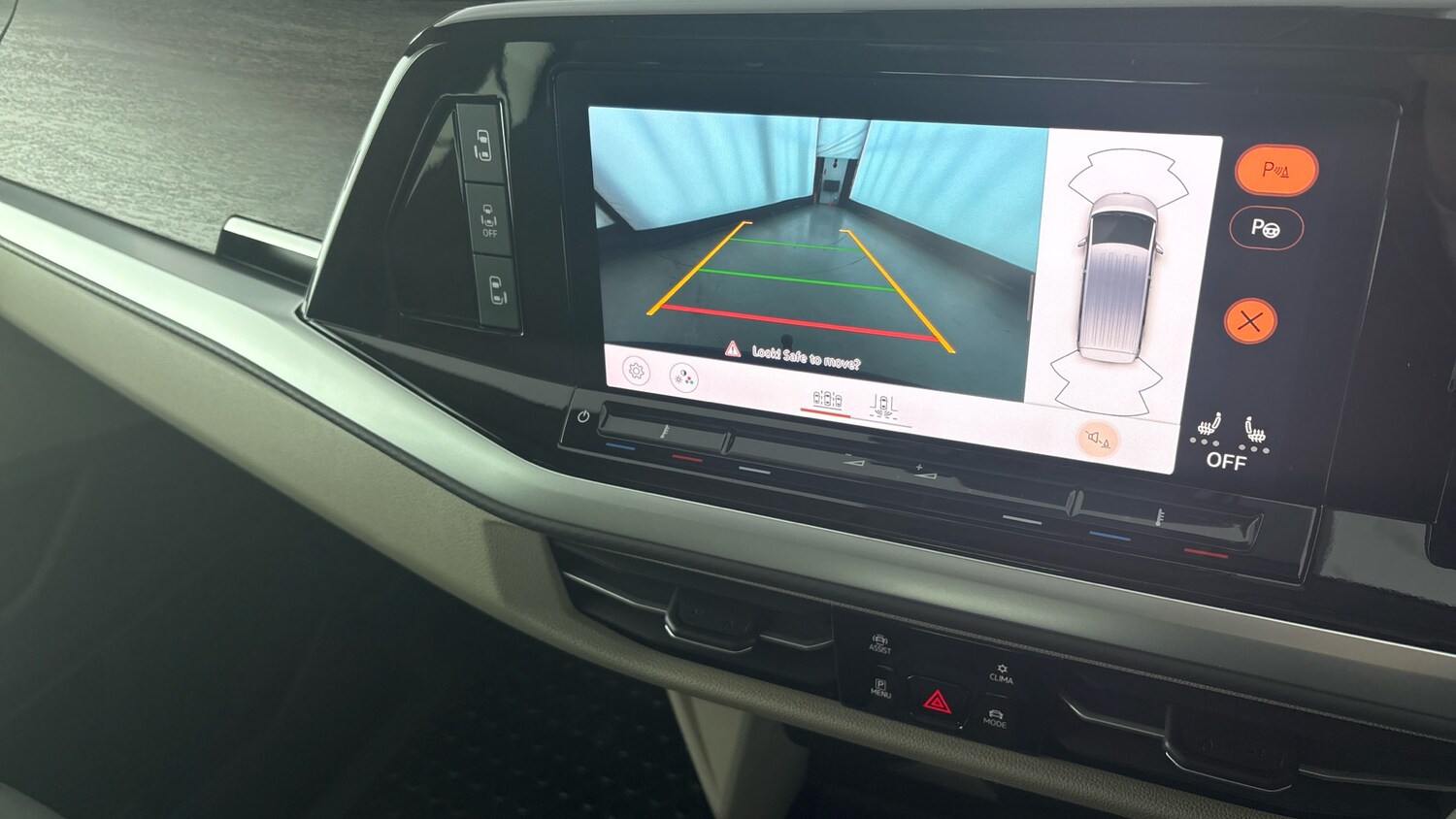 Used Volkswagen Multivan 2024 for sale - 78108844: Photo 18