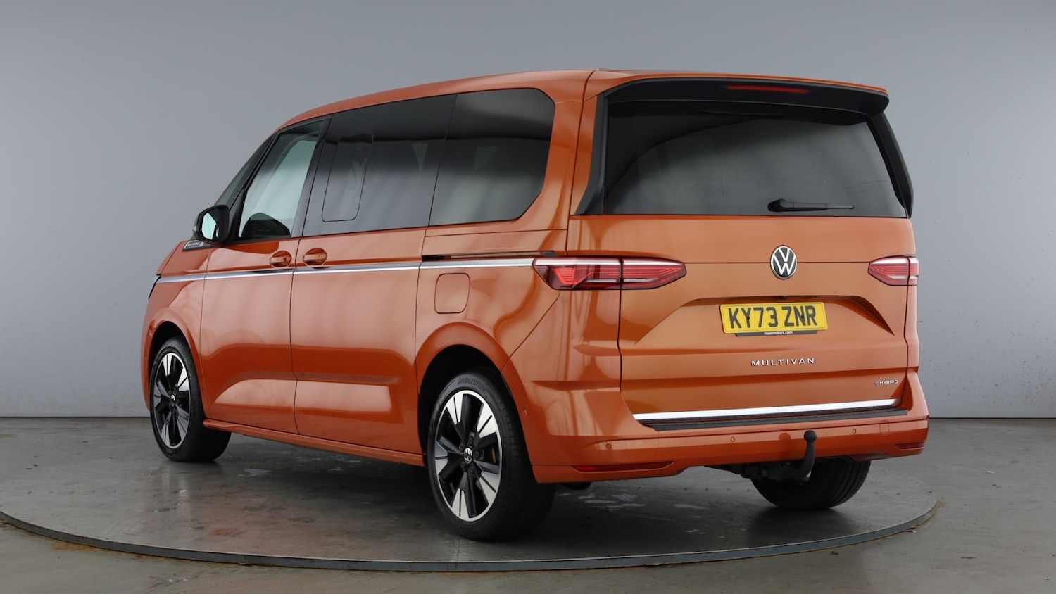 Used Volkswagen Multivan 2024 for sale - 78108844: Photo 3
