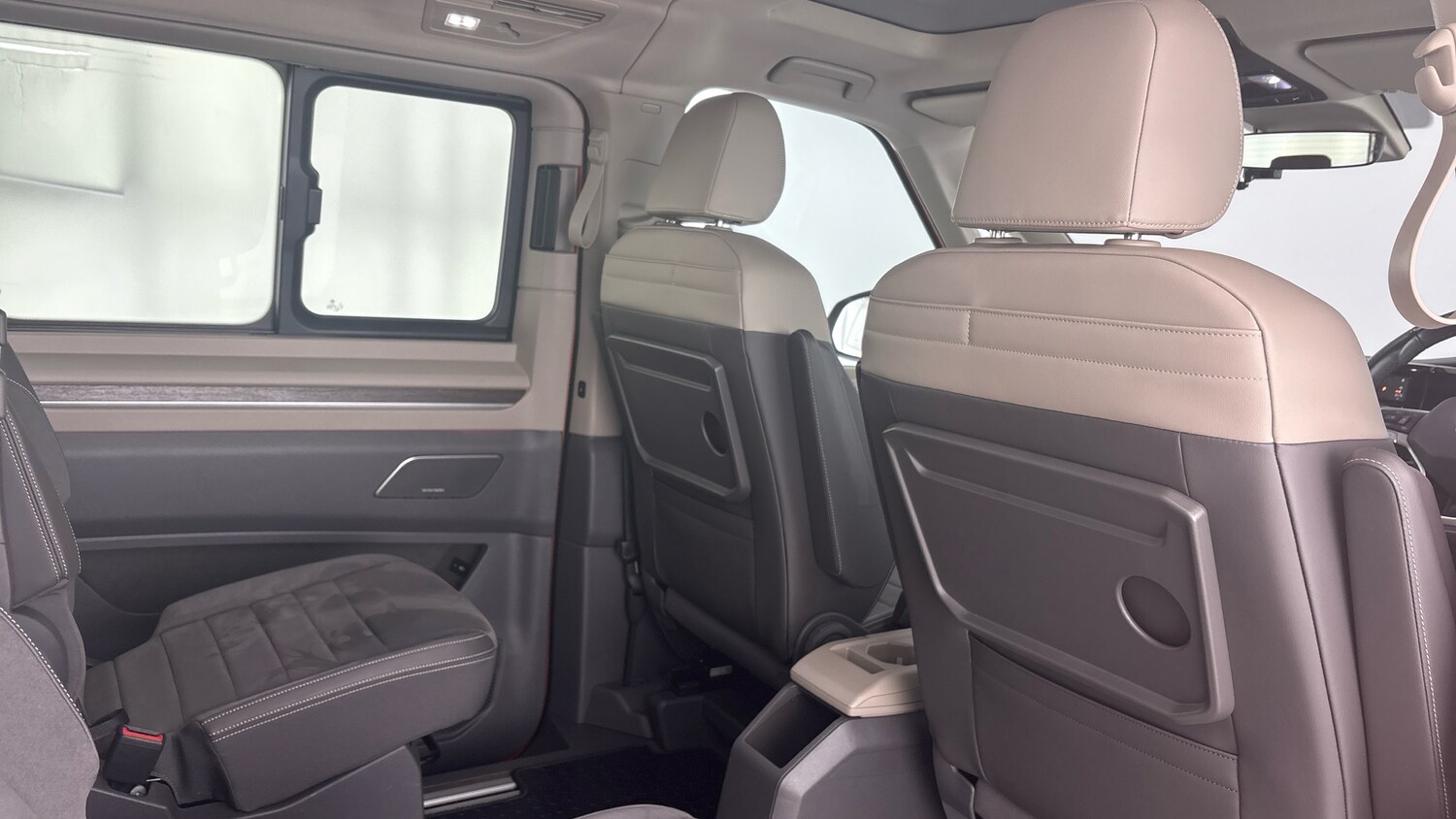 Used Volkswagen Multivan 2024 for sale - 78108844: Photo 30