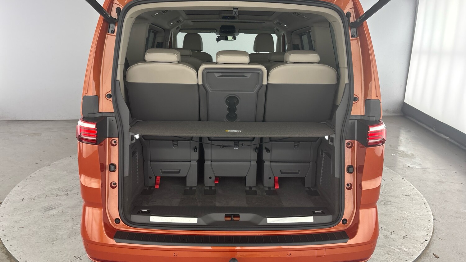 Used Volkswagen Multivan 2024 for sale - 78108844: Photo 34