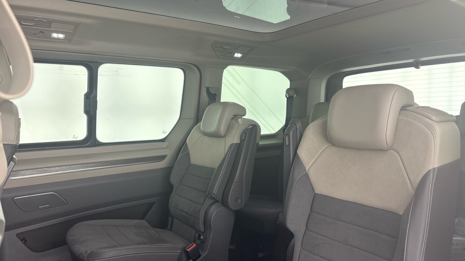 Used Volkswagen Multivan 2024 for sale - 78108844: Photo 38