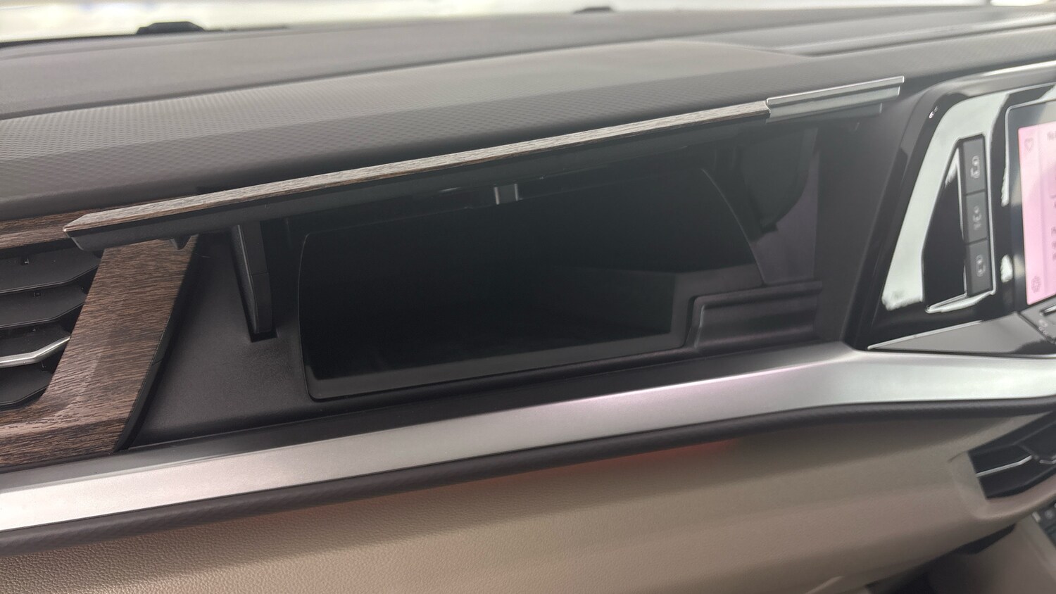 Used Volkswagen Multivan 2024 for sale - 78108844: Photo 42