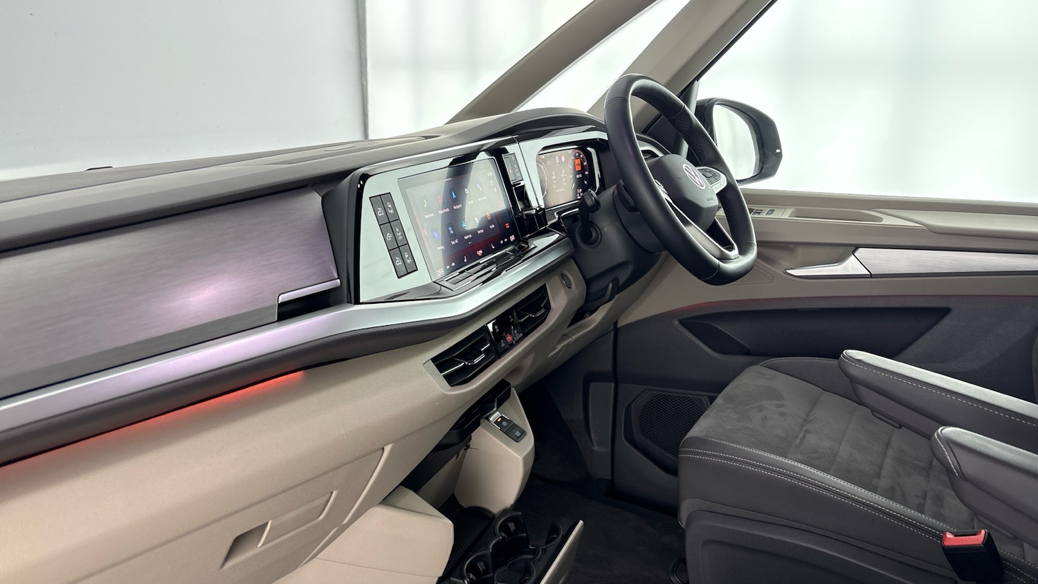 Used Volkswagen California 2025 for sale - 77506176: Photo 2