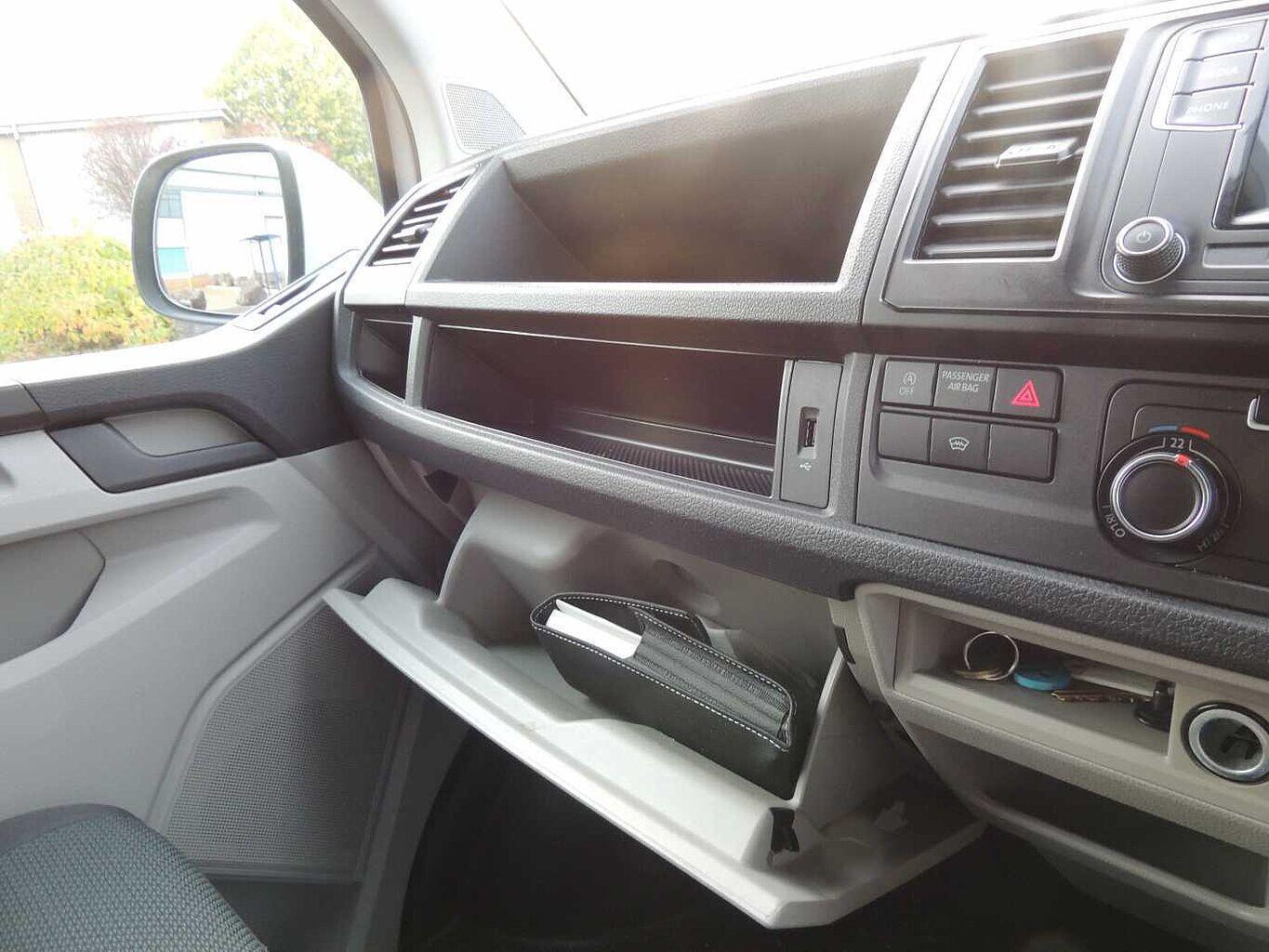 Used Volkswagen Transporter 2018 for sale - 77702842: Photo 28