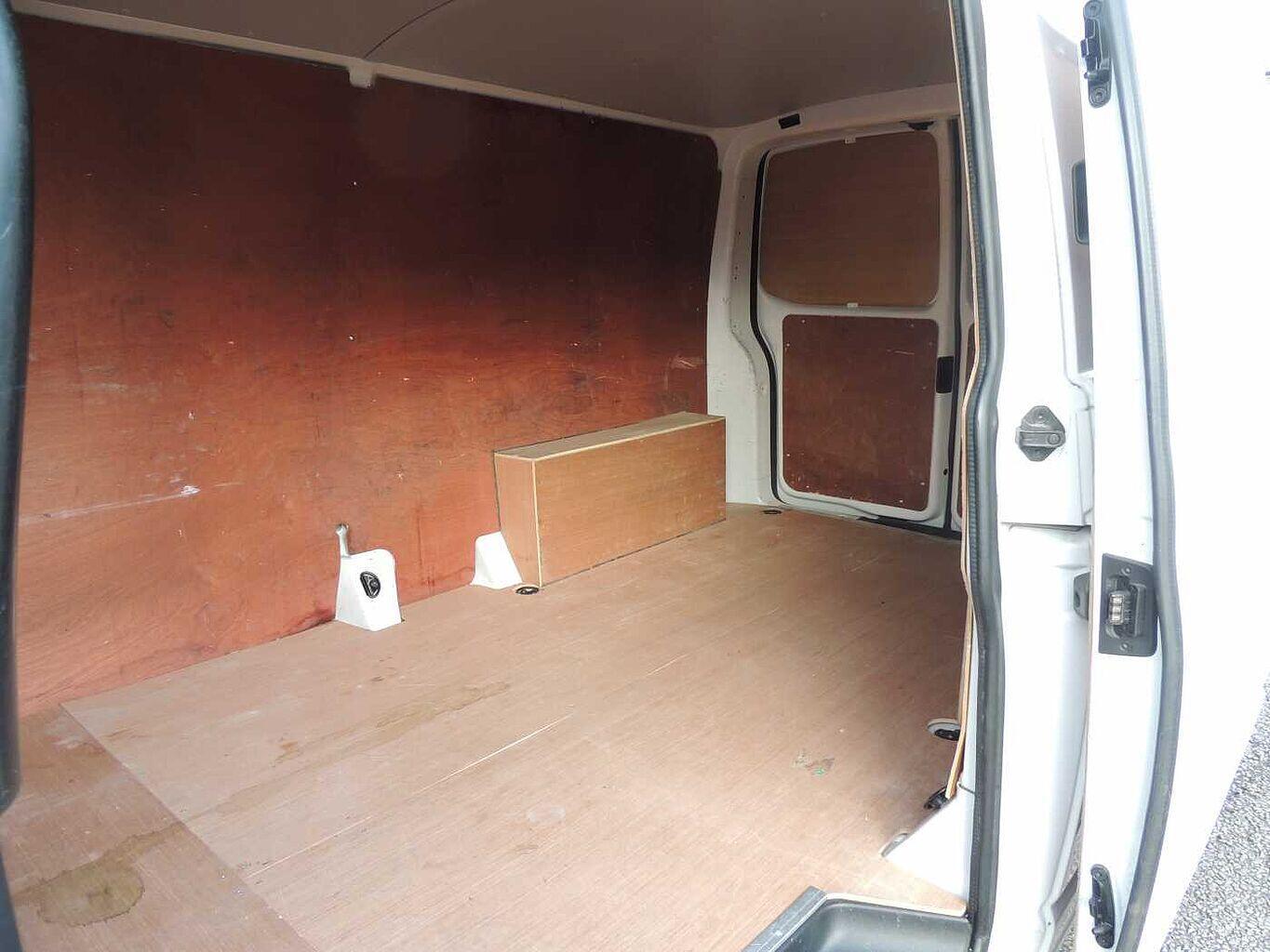 Used Volkswagen Transporter 2018 for sale - 77702842: Photo 8