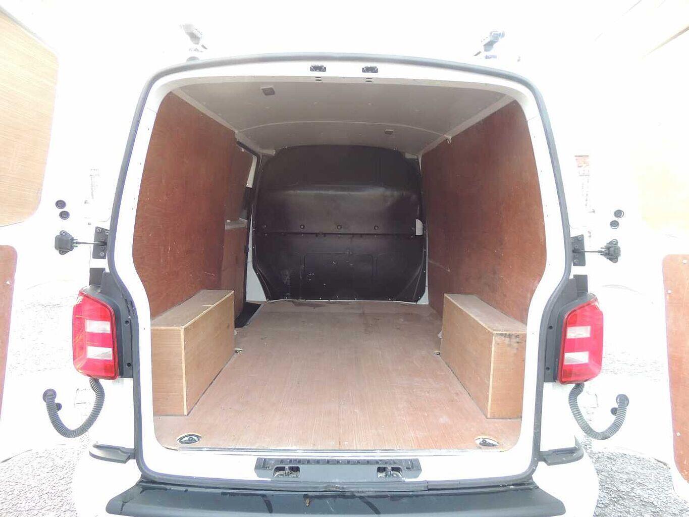 Used Volkswagen Transporter 2018 for sale - 77702842: Photo 9