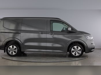 Used Volkswagen Transporter 2025 for sale - 78258590: Photo