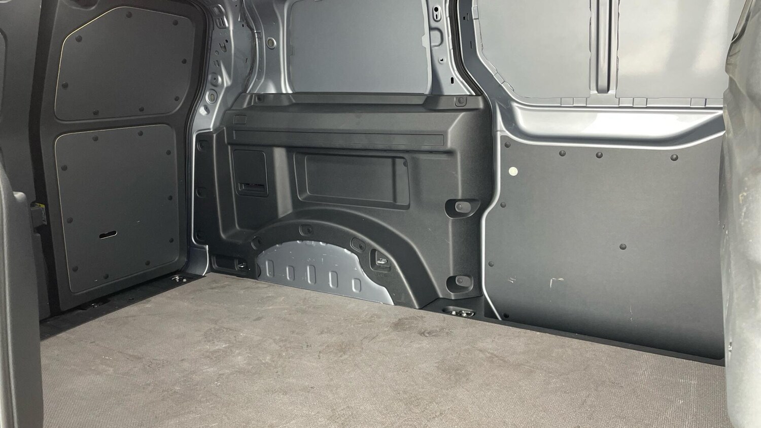 Used Volkswagen ID.Buzz 2025 for sale - 77745207: Photo 17