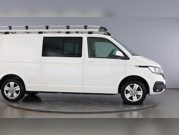 Used Volkswagen Transporter 2022 for sale - 77890100: Photo