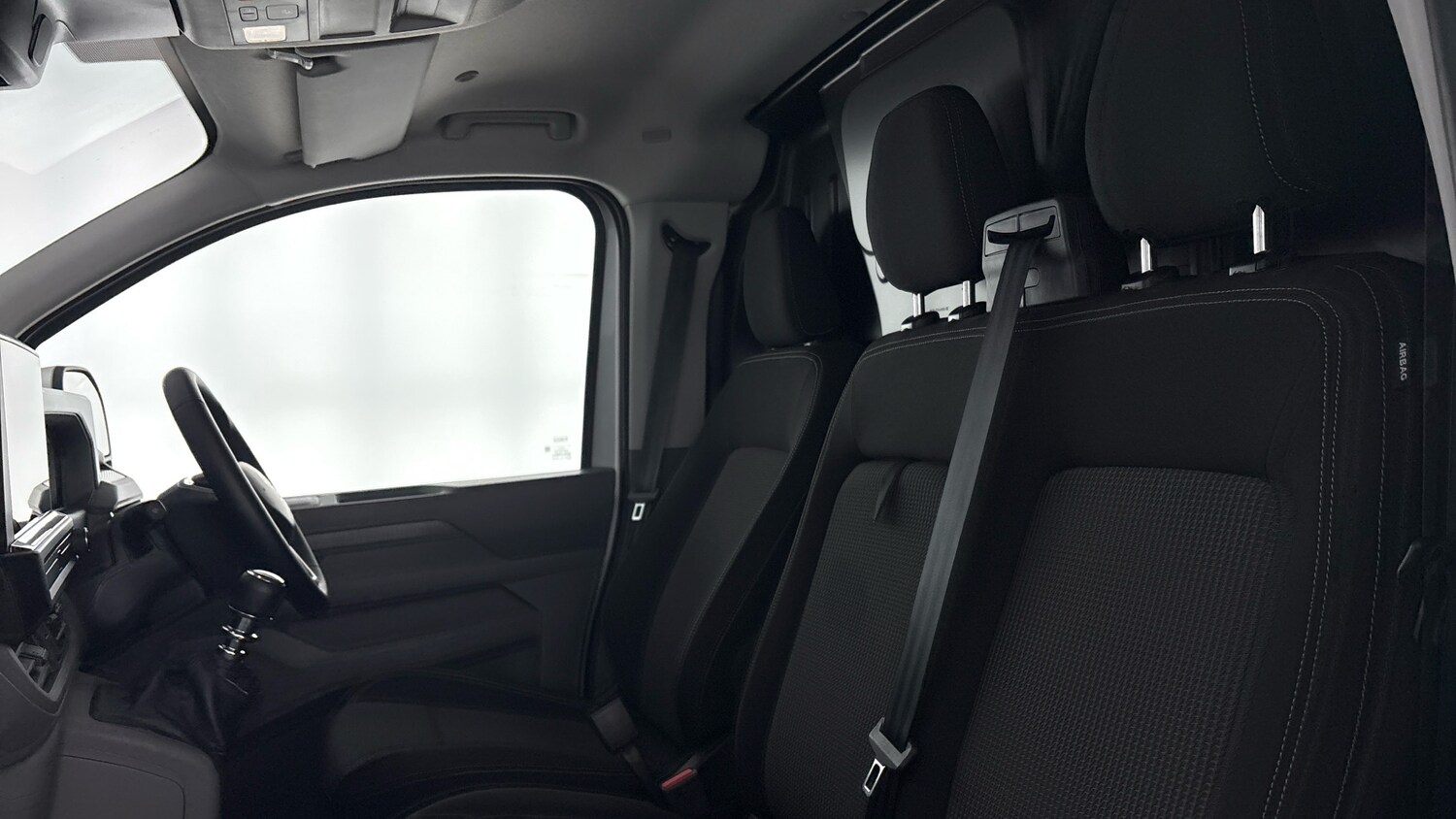 Used Volkswagen Transporter 2025 for sale - 77916336: Photo 32