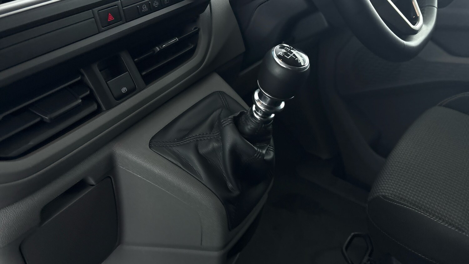 Used Volkswagen Transporter 2025 for sale - 77916336: Photo 33