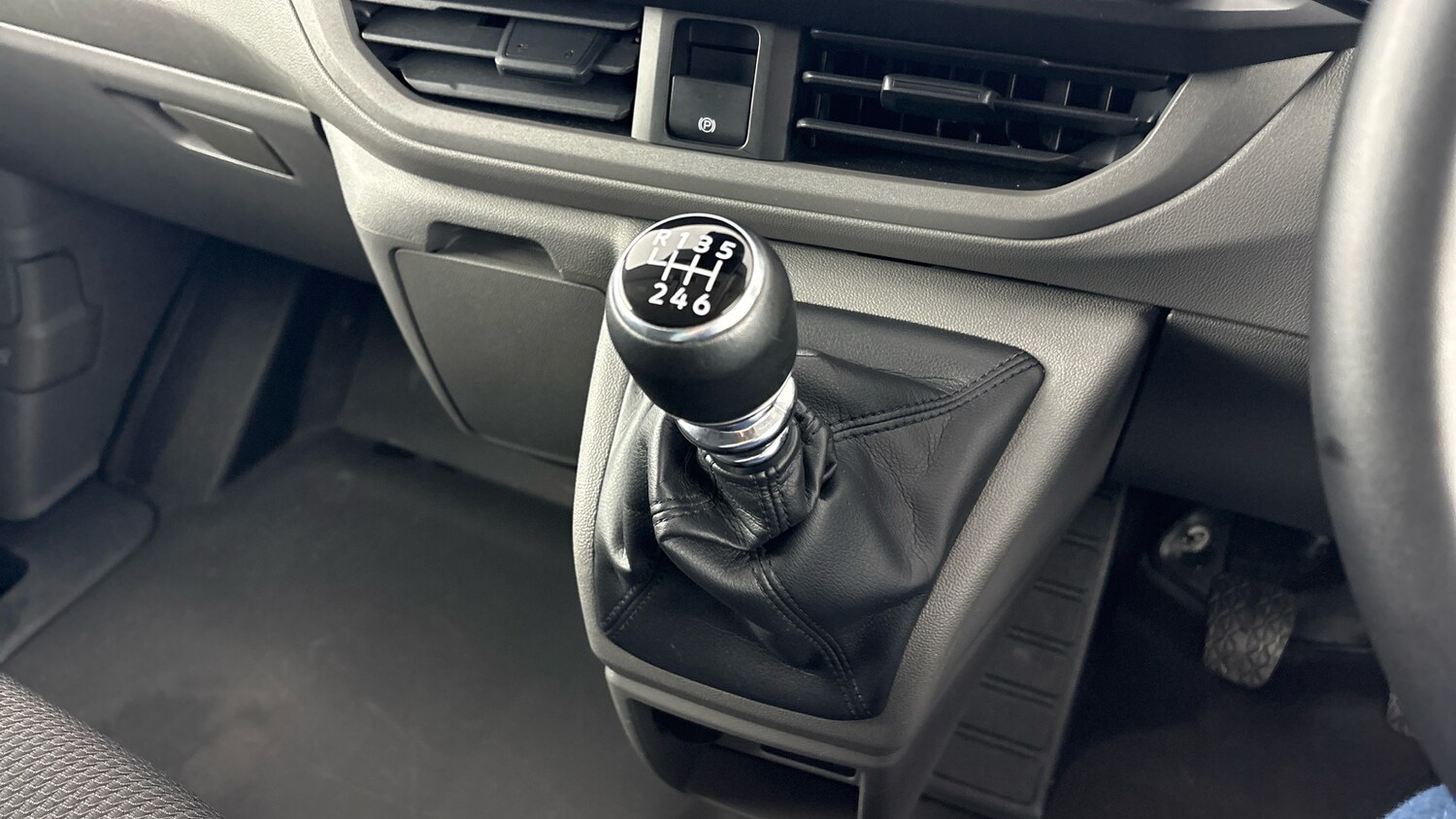 Used Volkswagen Transporter 2025 for sale - 77916336: Photo 7