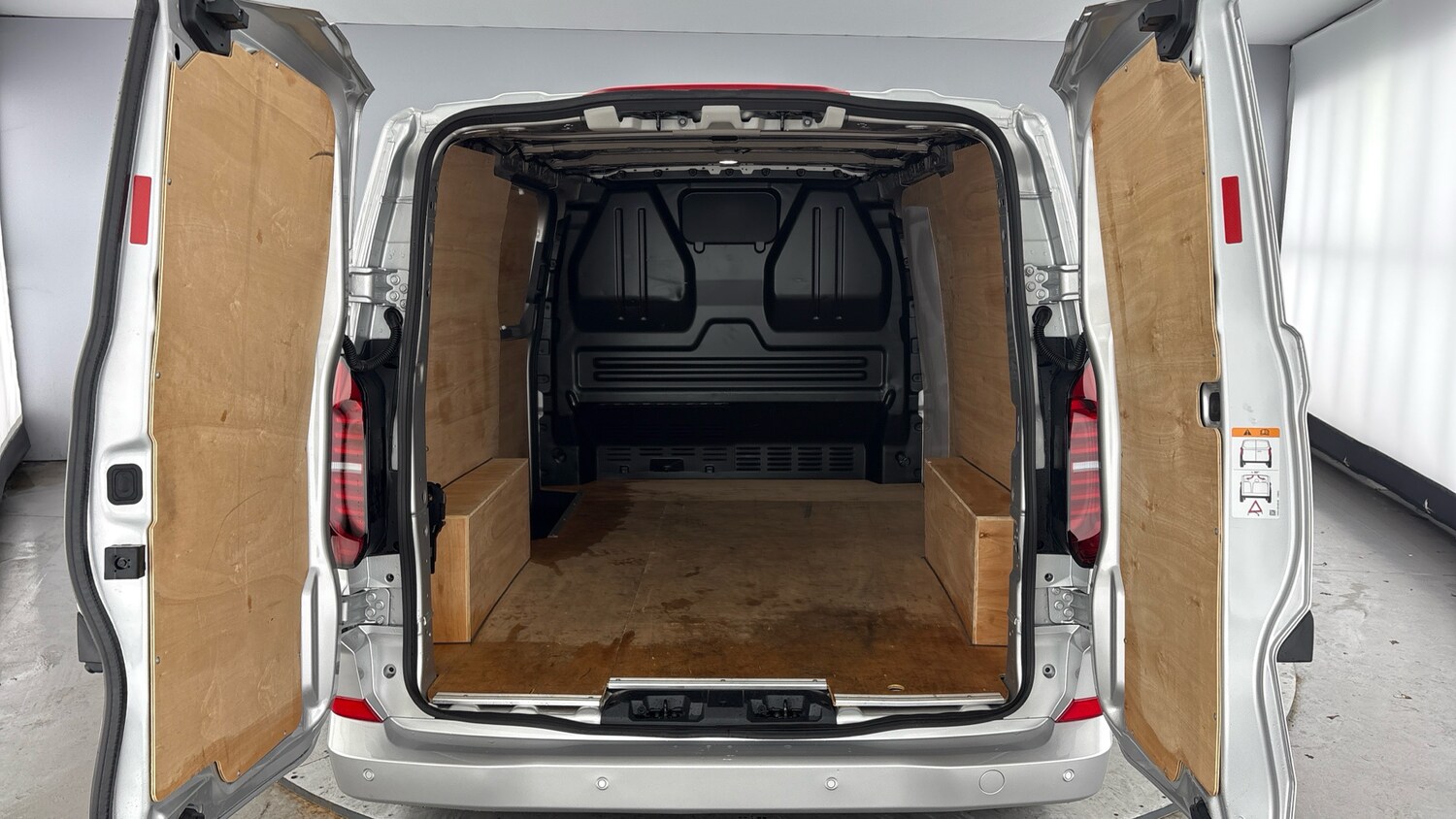 Used Volkswagen Transporter 2025 for sale - 77916336: Photo 8