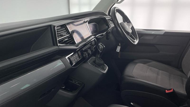 Used Volkswagen Caravelle 2020 for sale - 76433892: Photo 2