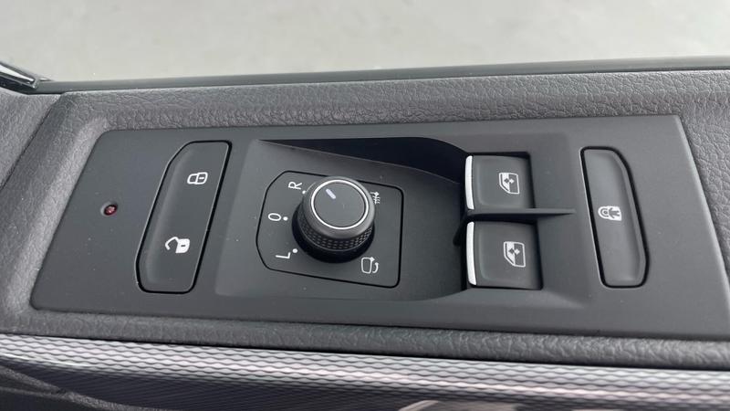 Used Volkswagen Caravelle 2020 for sale - 76433892: Photo 20