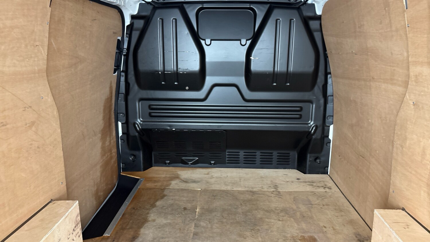 Used Volkswagen Transporter 2025 for sale - 77602586: Photo 29