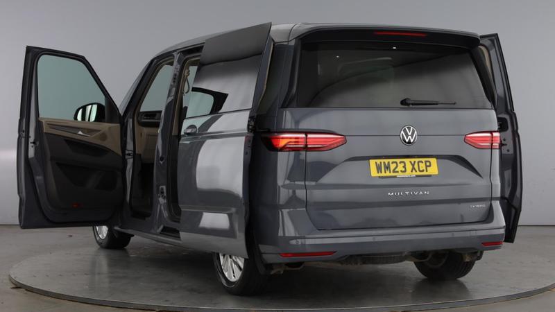 Used Volkswagen Multivan 2023 for sale - 76391368: Photo 11