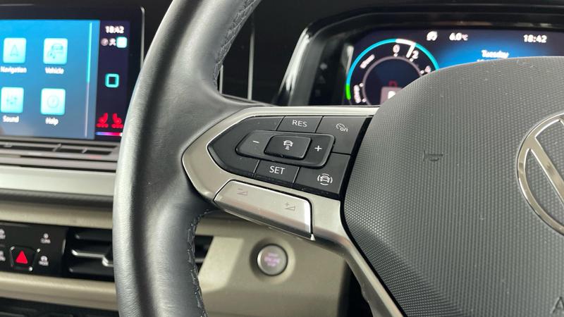 Used Volkswagen Multivan 2023 for sale - 76391368: Photo 23