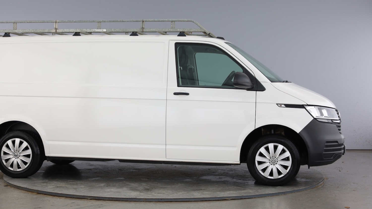 Used Volkswagen Transporter 2022 for sale - 77602940: Photo 4