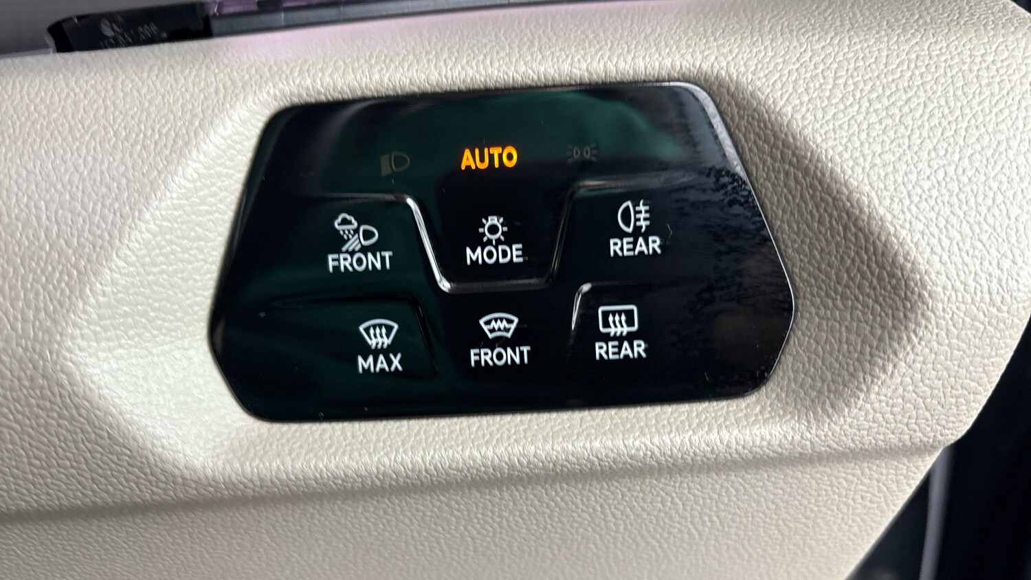 Used Volkswagen California 2025 for sale - 77602668: Photo 24