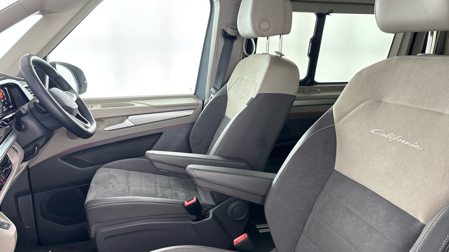 Used Volkswagen California 2025 for sale - 77602668: Photo 39