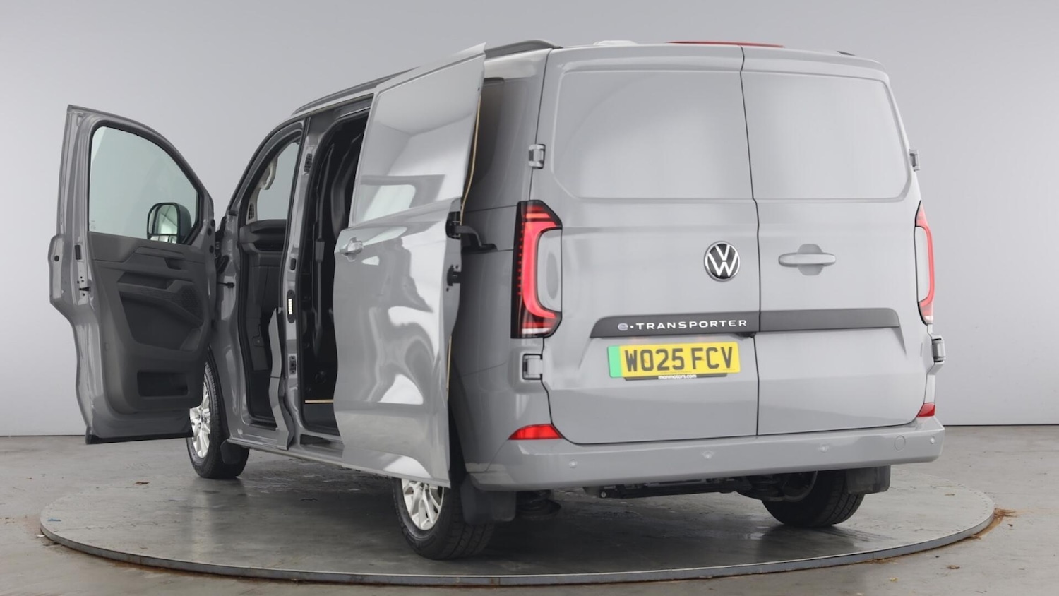 Used Volkswagen Transporter 2025 for sale - 77701449: Photo 11