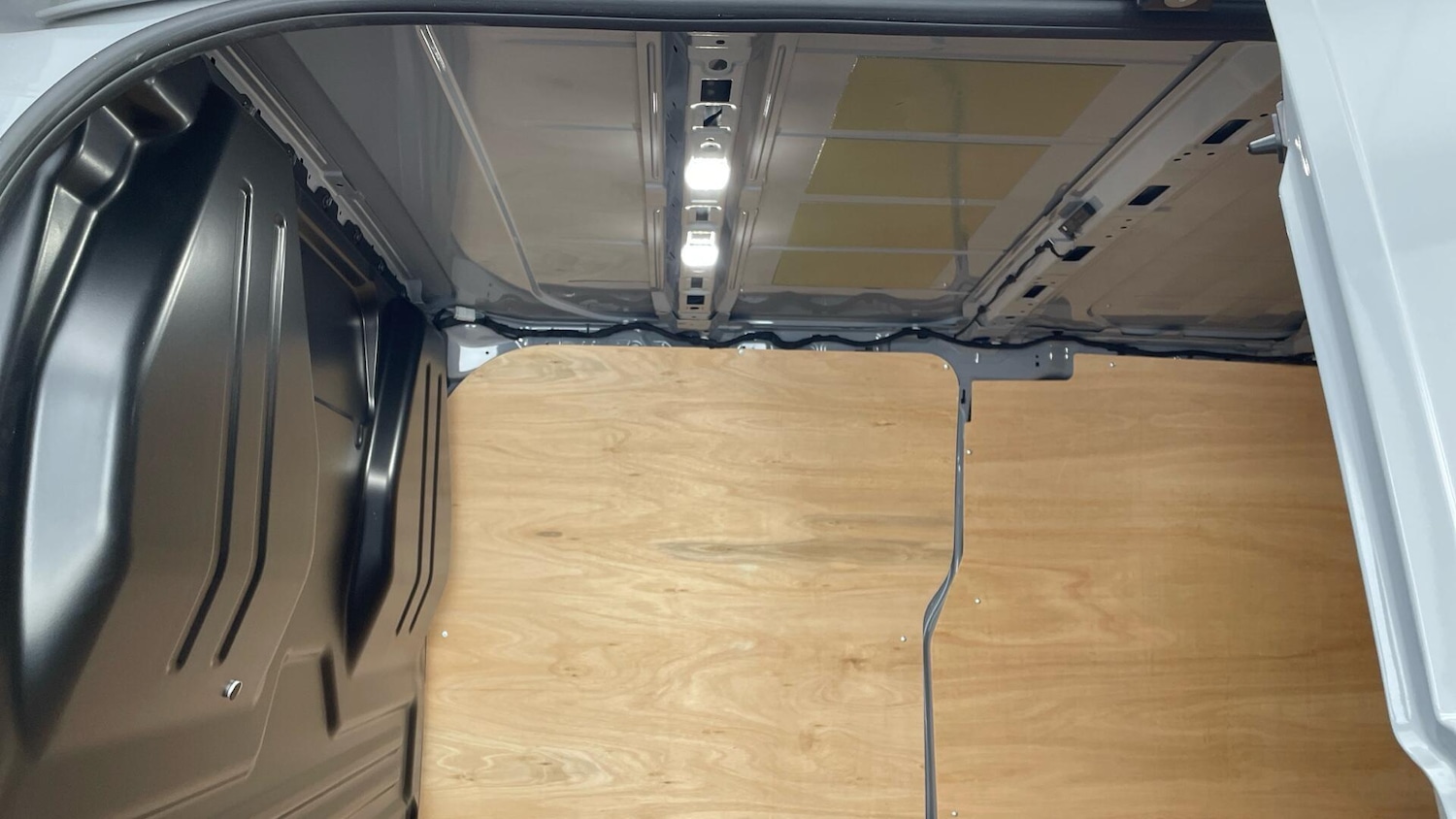 Used Volkswagen Transporter 2025 for sale - 77701449: Photo 33