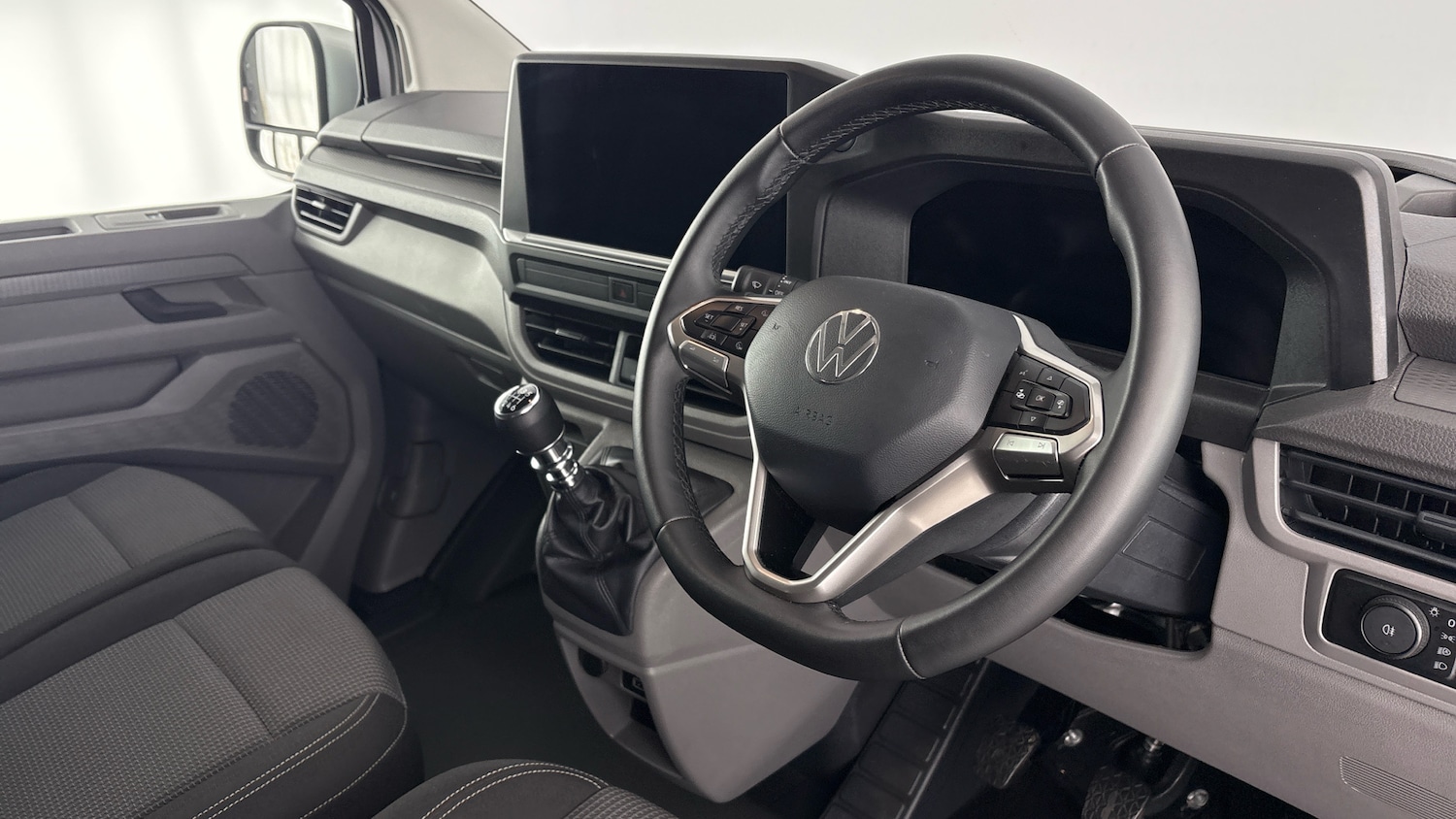 Used Volkswagen Transporter 2025 for sale - 77515802: Photo 6