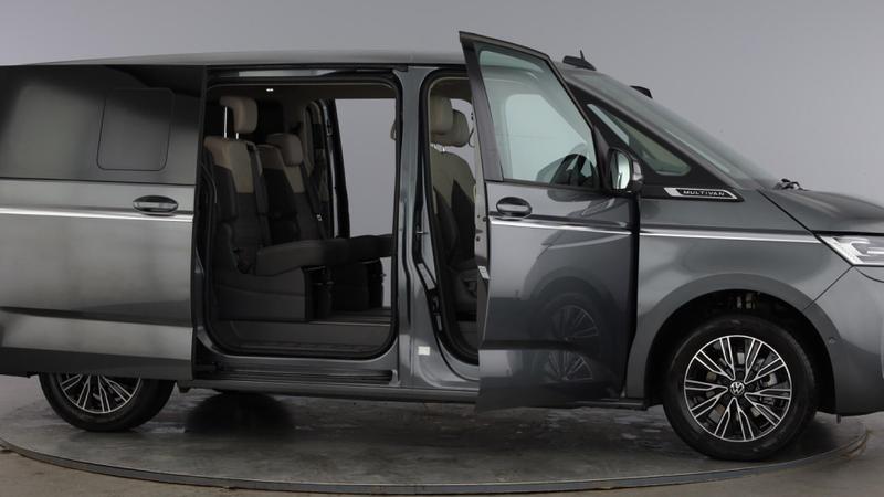 Used Volkswagen Multivan 2025 for sale - 75638977: Photo 10