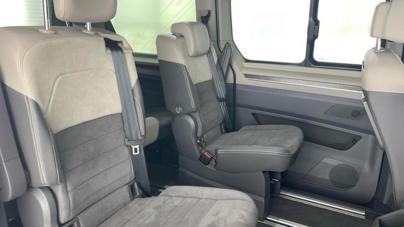 Used Volkswagen Multivan 2025 for sale - 75638977: Photo 31
