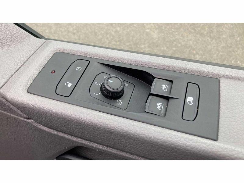 Used Volkswagen Transporter 2022 for sale - 76172640: Photo 26