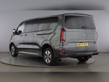 Used Volkswagen Transporter Shuttle 2025 for sale - 78581532: Photo