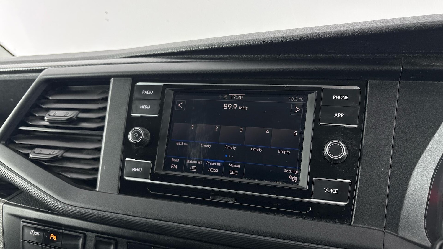 Used Volkswagen Transporter 2022 for sale - 77701415: Photo 16