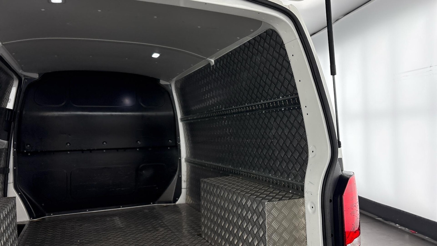 Used Volkswagen Transporter 2022 for sale - 77701415: Photo 26