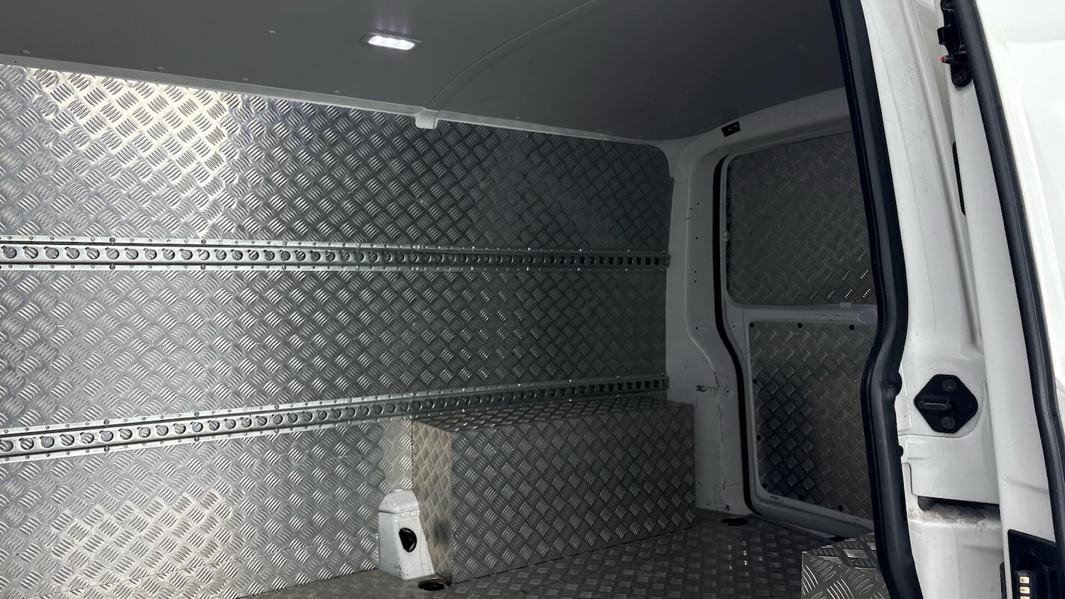 Used Volkswagen Transporter 2022 for sale - 77701415: Photo 29