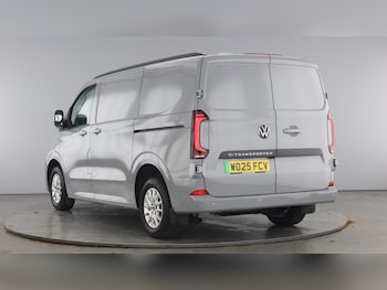 Used Volkswagen Transporter 2025 for sale - 77619165: Photo