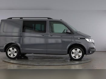 Used Volkswagen Transporter 2019 for sale - 77063872: Photo