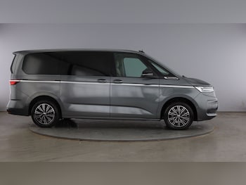 Used Volkswagen Multivan 2024 for sale - 79557364: Photo