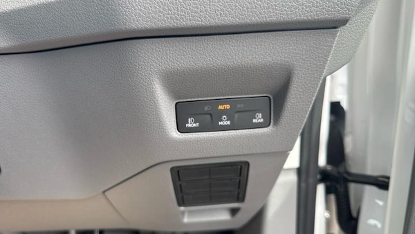 Used Volkswagen California 2025 for sale - 75638922: Photo 34