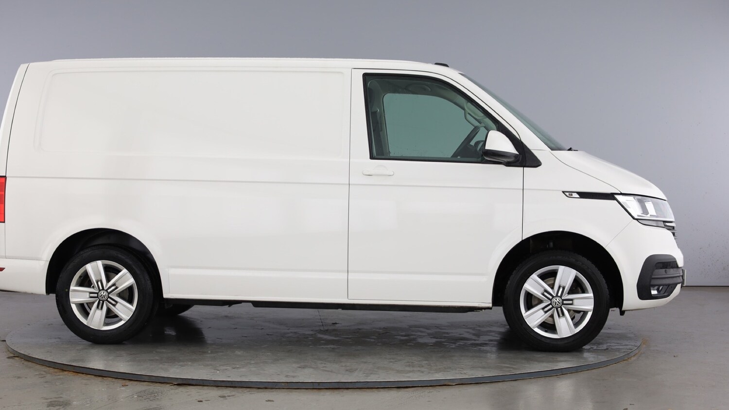 Used Volkswagen Transporter 2022 for sale - 77506236: Photo 4