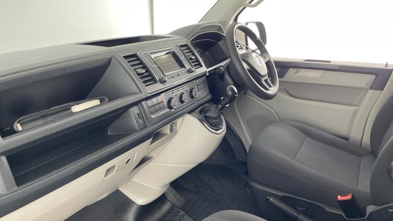 Used Volkswagen Transporter 2019 for sale - 75997369: Photo 2