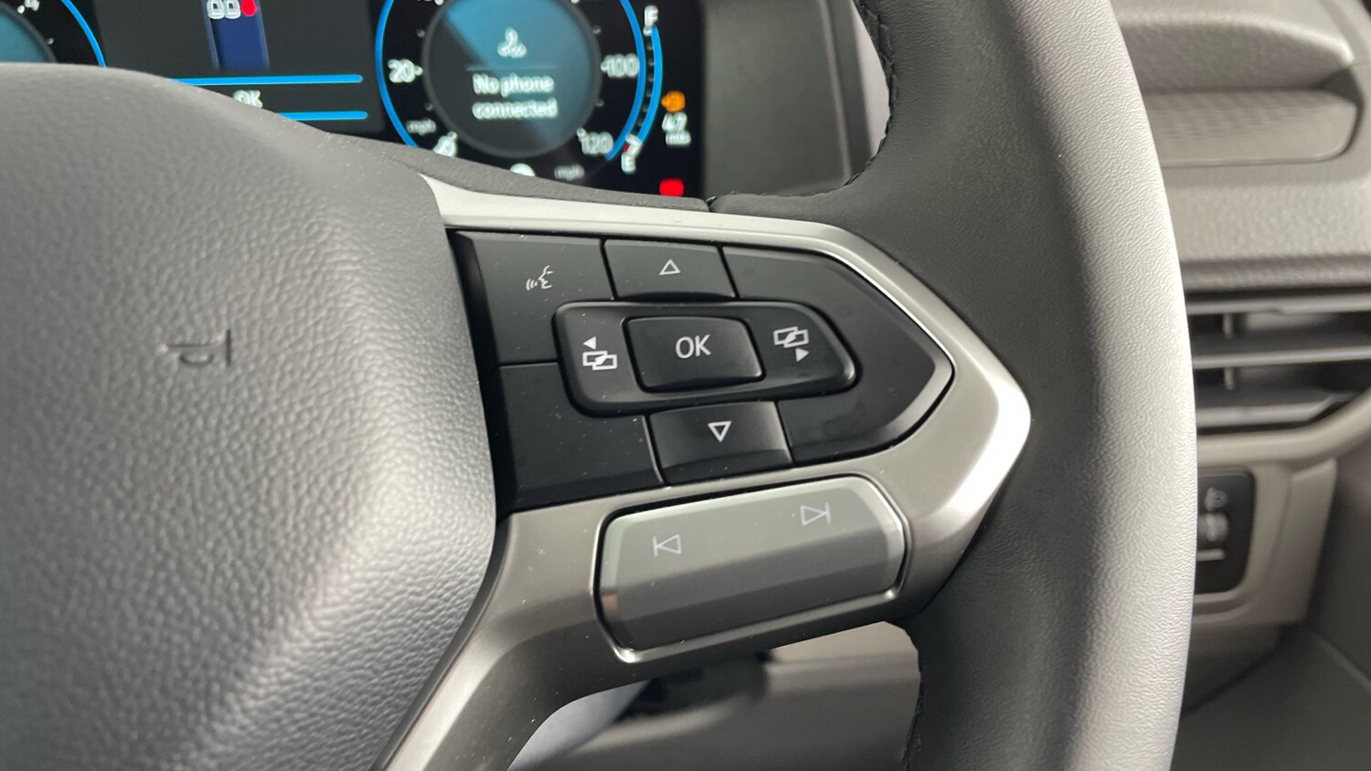 Used Volkswagen Transporter 2025 for sale - 77602601: Photo 24