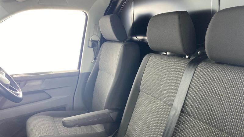 Used Volkswagen Transporter 2024 for sale - 76797157: Photo 30